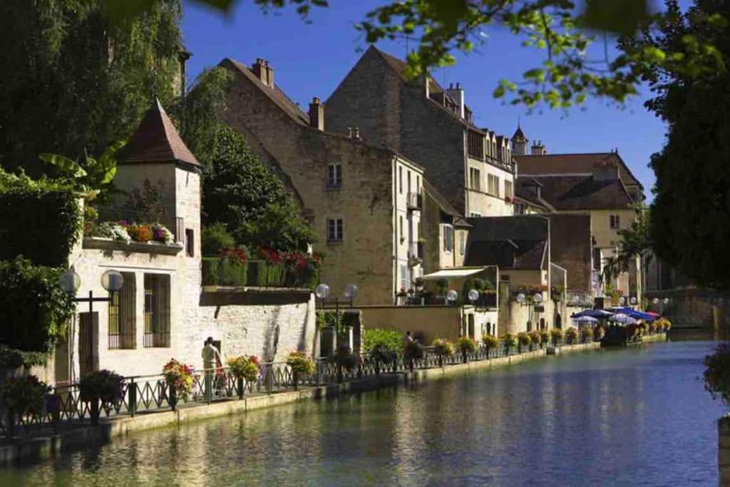 Bienvenue A L'Appart' De Louis ! Dole Exterior foto
